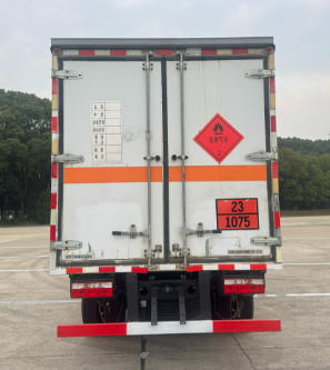 东风牌EQ5095XRQ8DDBAC易燃气体厢式运输车公告图片