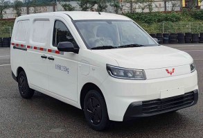 纯电动厢式货车