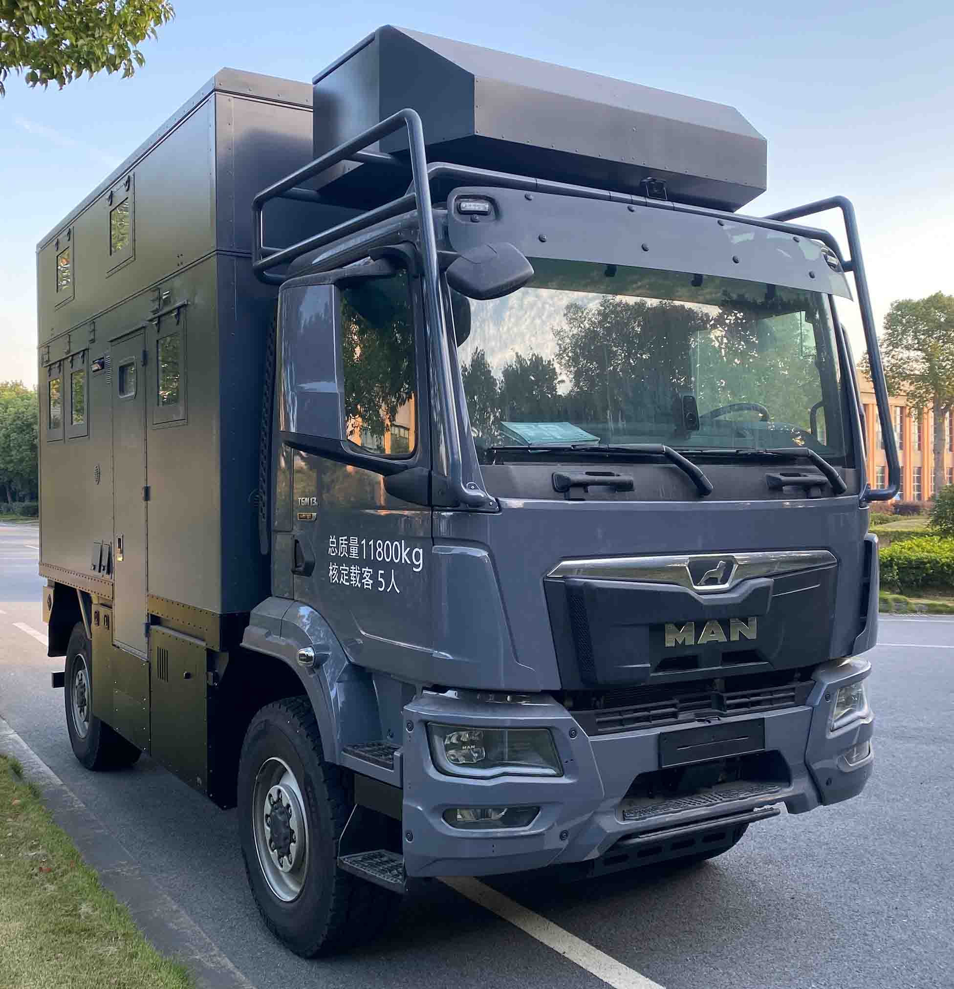 隆翠牌ZDD5120XLJ旅居车