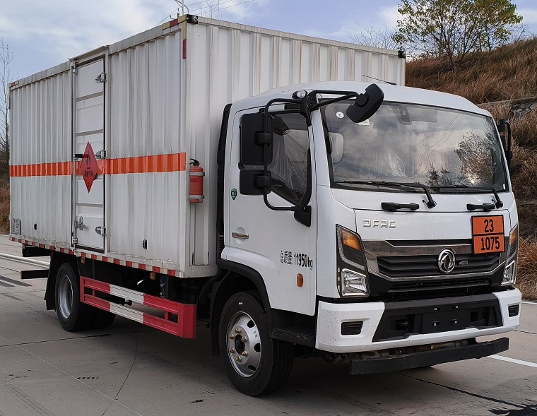 东风牌EQ5125XRQ8DDBAC易燃气体厢式运输车