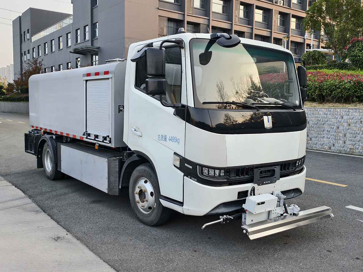 盾甲牌GDJ5041TYHFCEV燃料电池路面养护车