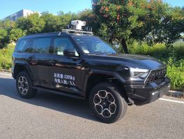 插电式混合动力指挥车