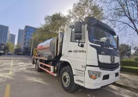 DGL5180GLQ-086A沥青洒布车图片