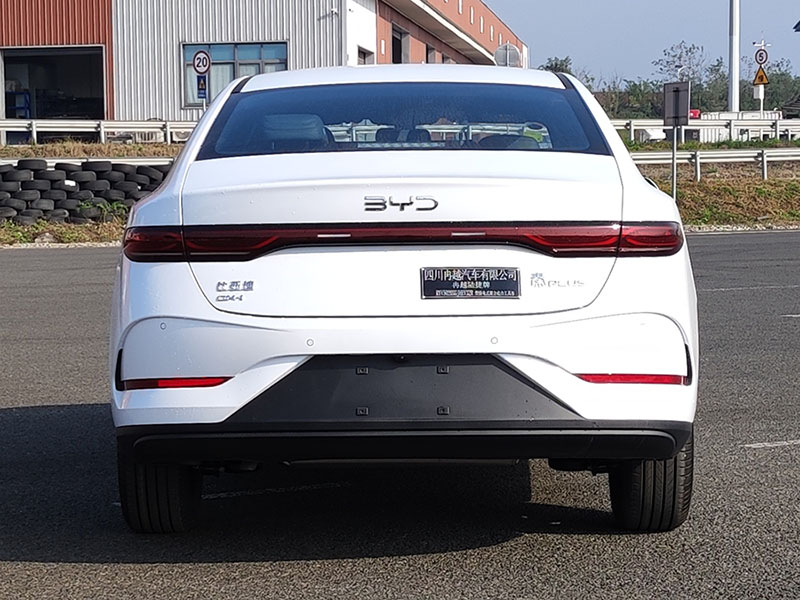 冉越陆捷牌RYV5020XGJHEV32R插电式混合动力工具车公告图片