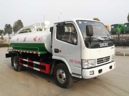 东风股份多利卡D6 CSC5075GXE6吸粪车