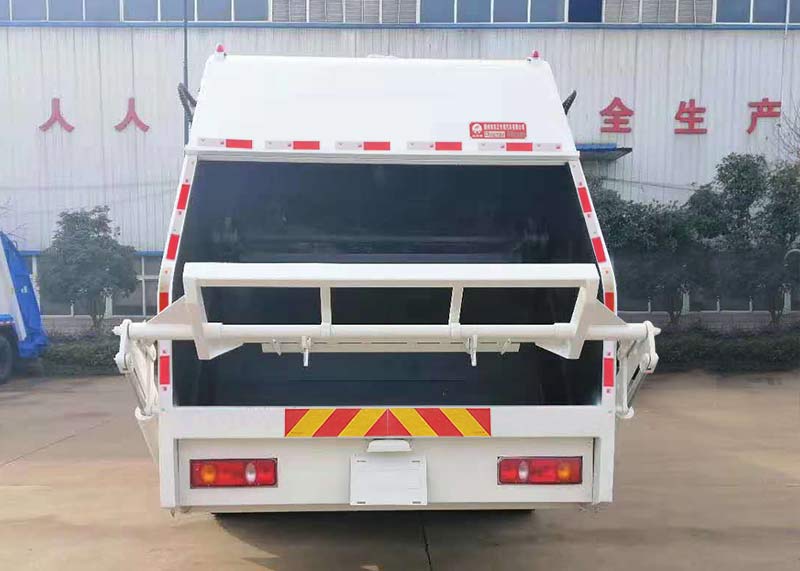 东风专底-D3 SZD5186ZYSD6V压缩式垃圾车公告图片