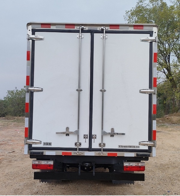 东风牌EQ5040XLC16DCAC冷藏车公告图片