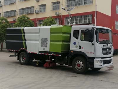 东风股份多利卡D9 CLW5180TXS6洗扫车公告图片