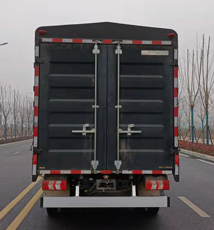 江淮牌HFC5043CCYP71K1C7S倉柵式運(yùn)輸車公告圖片