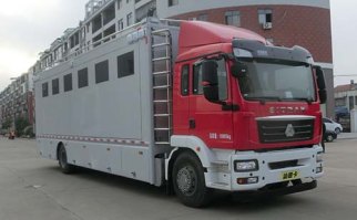 宿营车