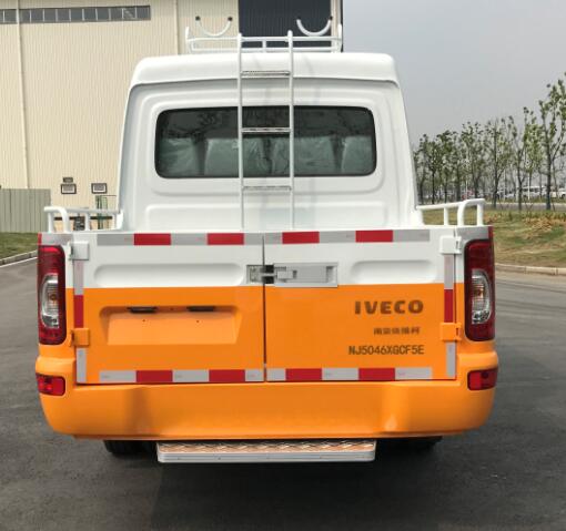 依維柯牌NJ5046XGCF5E工程車公告圖片