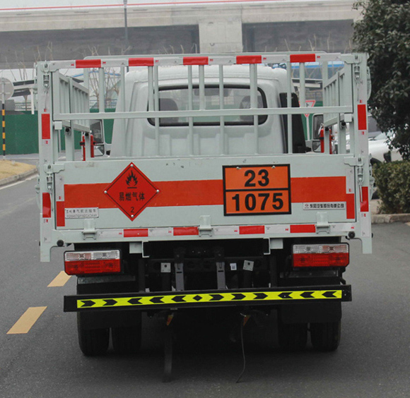 東風(fēng)牌EQ5045TQP16DCACWXP氣瓶運(yùn)輸車公告圖片