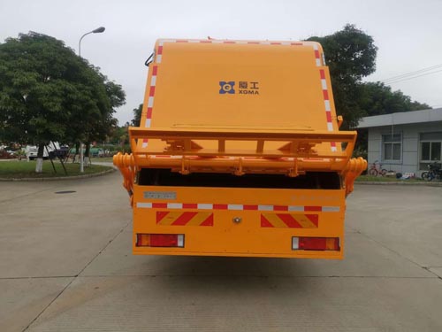 廈工牌XXG5180ZYS壓縮式垃圾車公告圖片
