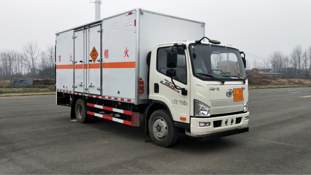 大力牌DLQ5120XQYCA6爆破器材运输车