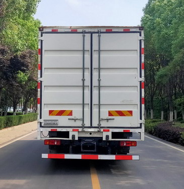 東風(fēng)牌DFH5180XXYB7廂式運輸車公告圖片