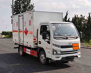 华通牌HCQ5043XRQSH6易燃气体厢式运输车