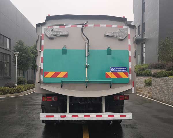 纯电动扫路车图片