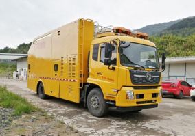 救险车