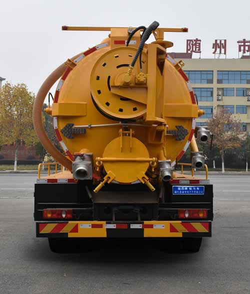 纵昂牌CLT5180GQWDF6A清洗吸污车公告图片