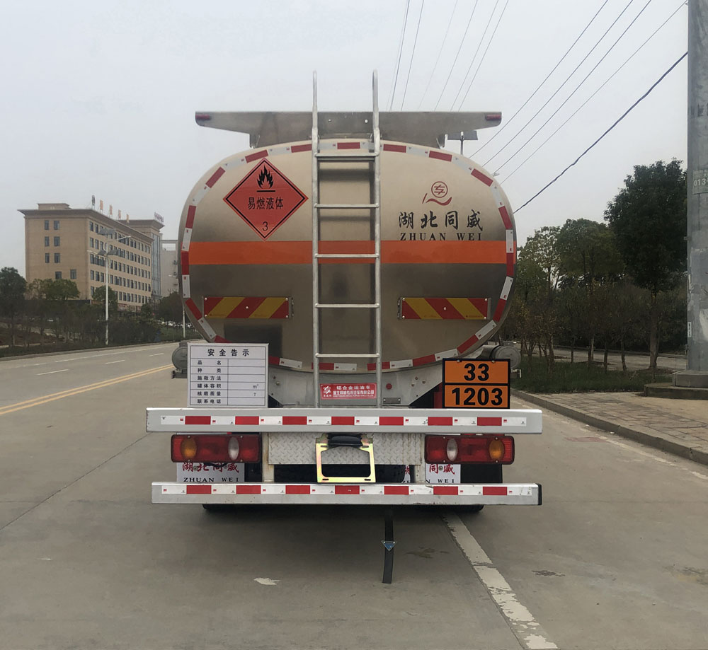 专威牌HTW5180GYYLDQ6铝合金运油车公告图片