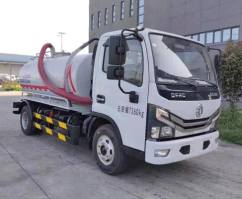 吸粪车
