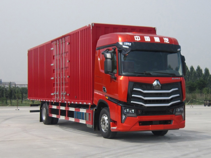 豪沃牌ZZ5187XXYN711KF1厢式运输车图片