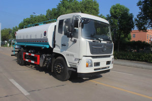 多功能抑尘车