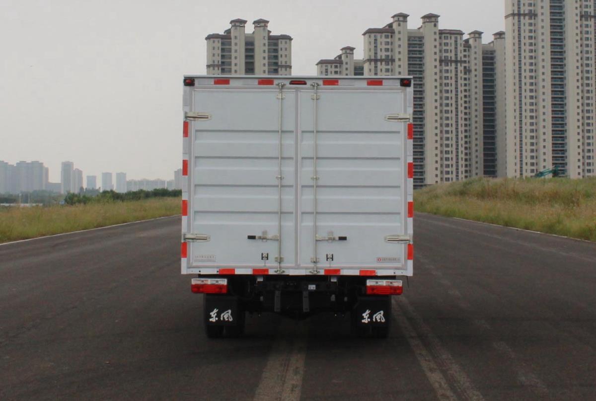 东风牌EQ5030XXY26QDAC厢式运输车公告图片