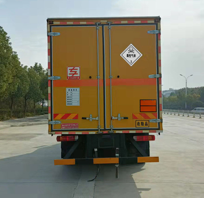 专威牌HTW5180XDQCA6毒性气体厢式运输车公告图片