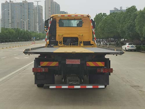 龍牧雙星牌LMX5183TQZZZ6N清障車公告圖片
