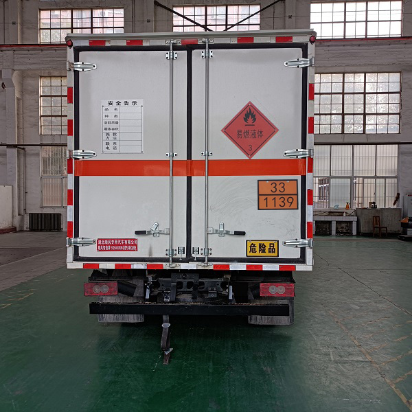 順風(fēng)智造牌SFZ5045XRYB6易燃液體廂式運(yùn)輸車公告圖片