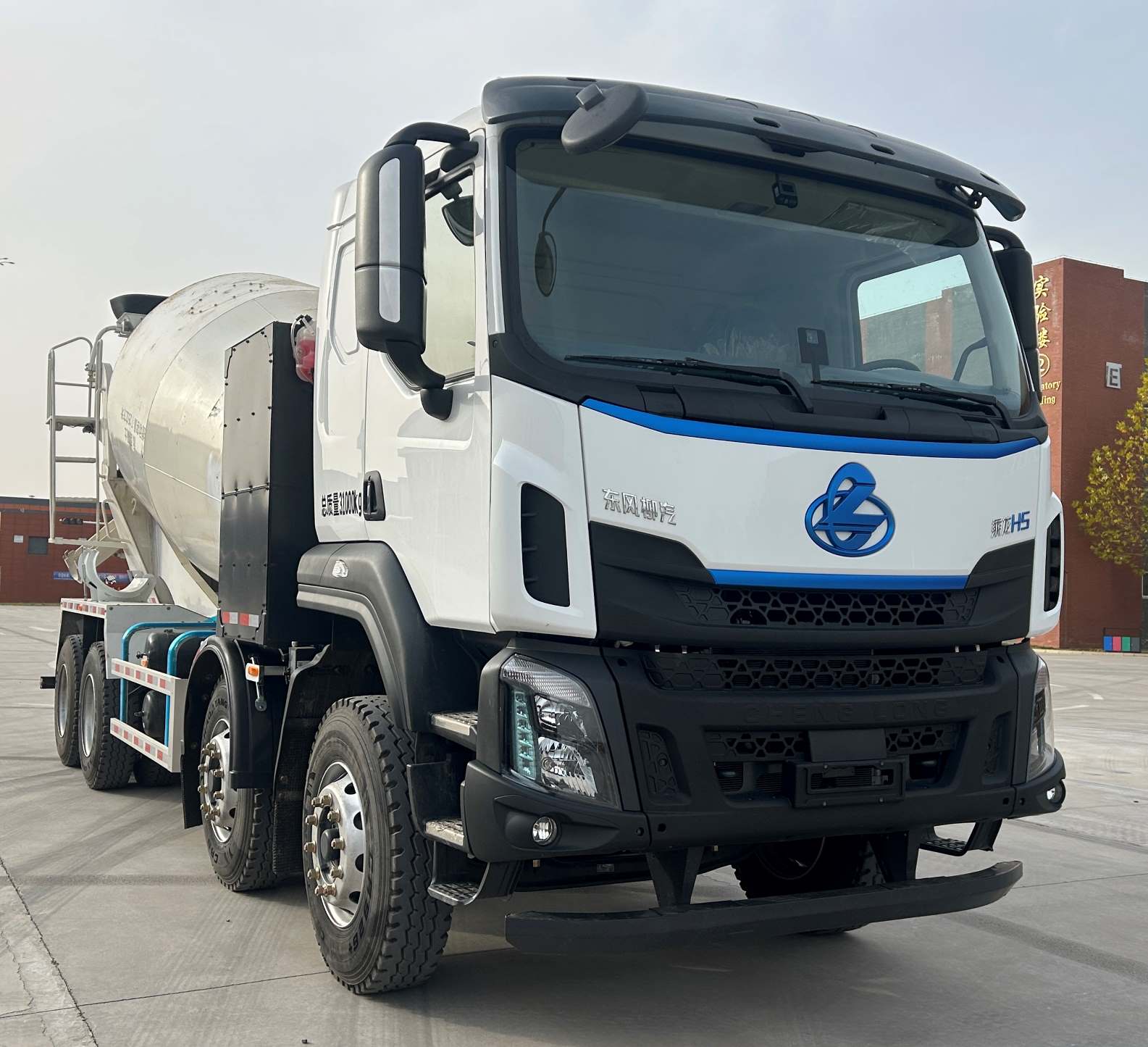 LZ5310GJBH5FZBEV101 乘龙牌纯电动混凝土搅拌运输车图片