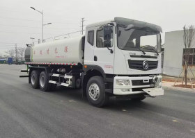 绿化喷洒车