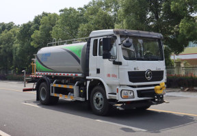 绿化喷洒车