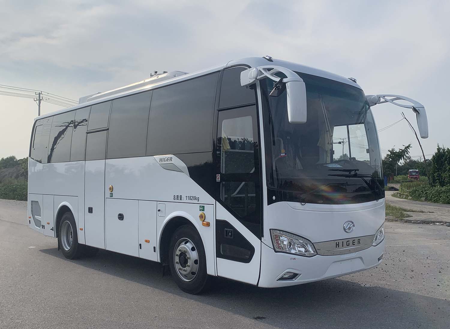 YMZ5121XYLKLQ6型医疗车图片