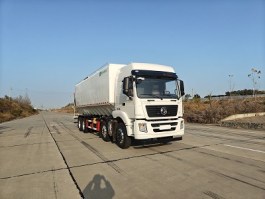 散装饲料运输车