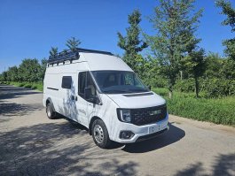 旅居车