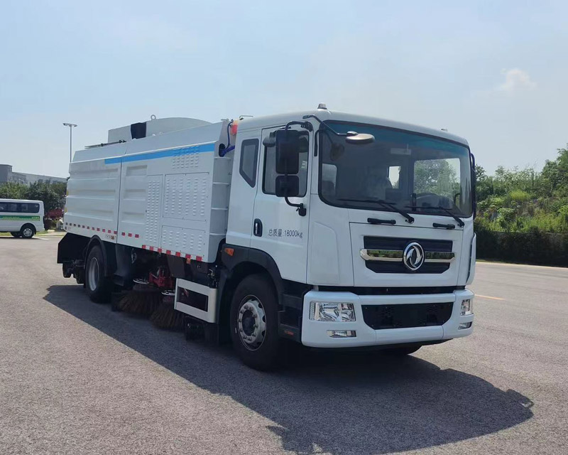 中植汽车牌CDL5180TSLDFBEV纯电动扫路车公告图片