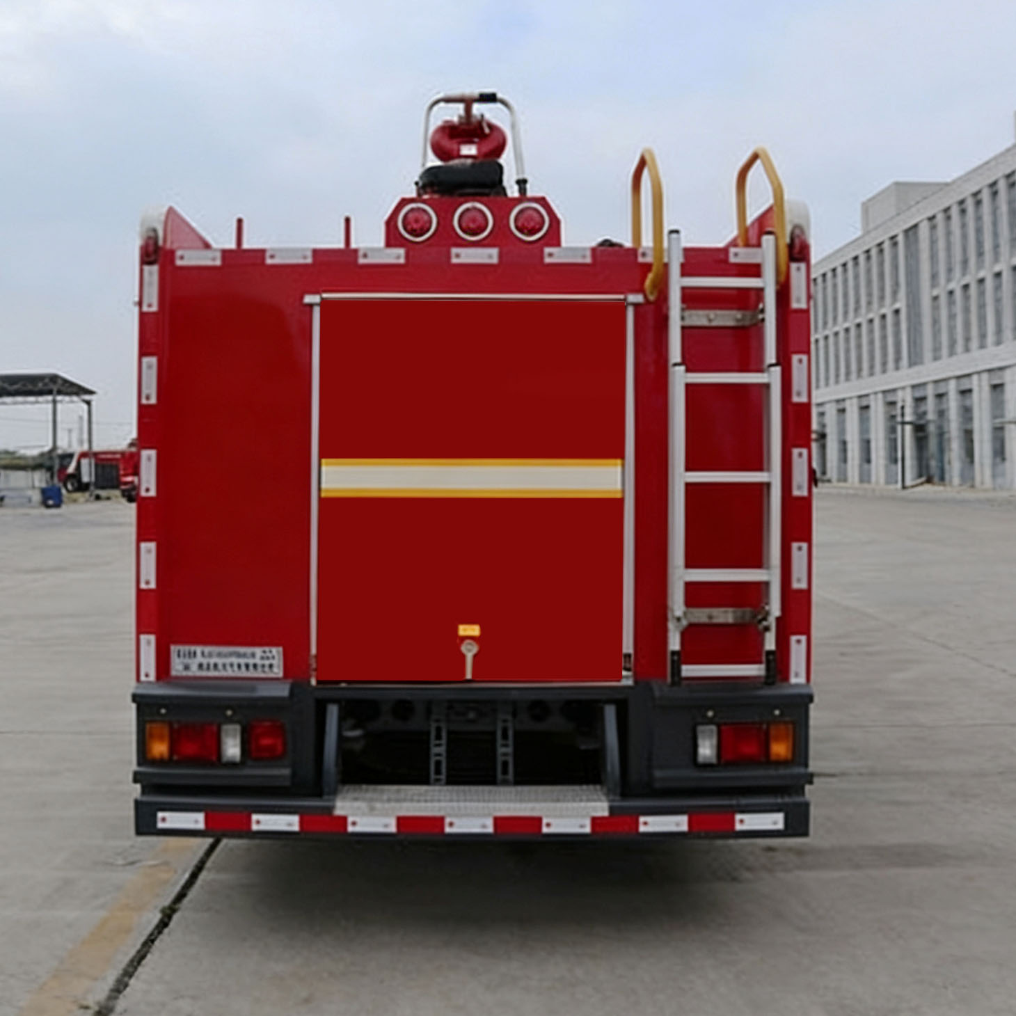 瑞力星牌RLQ5100GXFSG40/Q6水罐消防車公告圖片