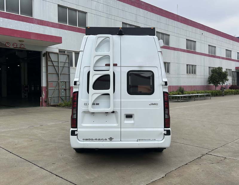 华东牌CSZ5041XLJJ6旅居车公告图片