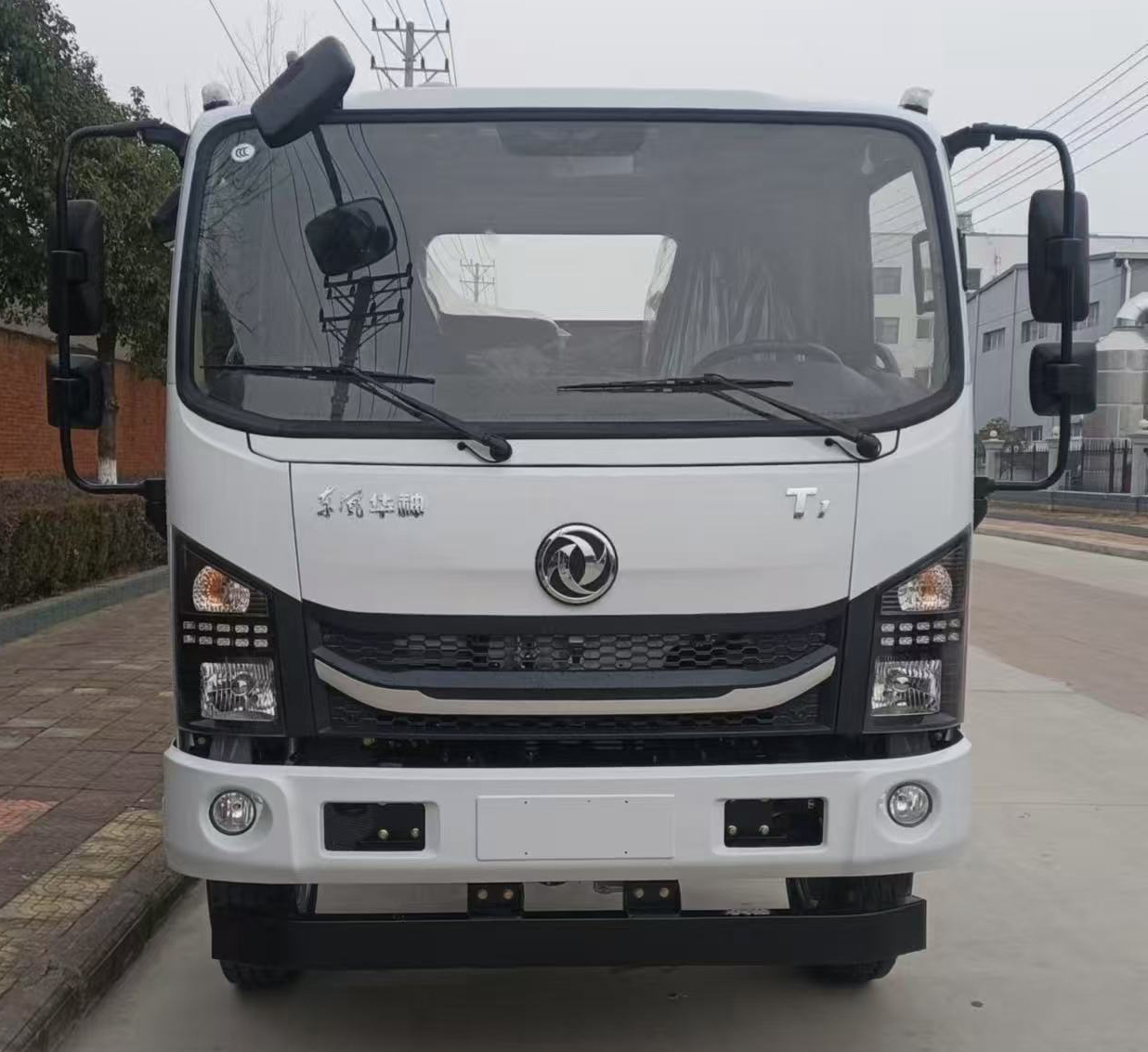程力威牌CLW5080ZYSCDP压缩式垃圾车公告图片