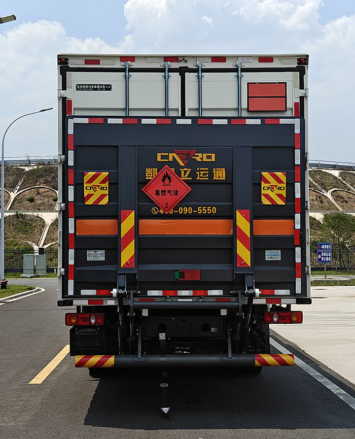 東風(fēng)牌DFC5183XRQDFV6易燃?xì)怏w廂式運(yùn)輸車公告圖片