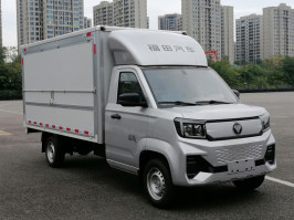 纯电动翼开启厢式货车