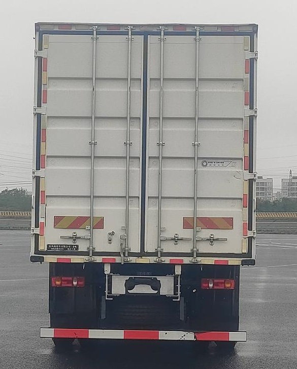 东风牌DFH5180XXYEEV22纯电动厢式货车公告图片