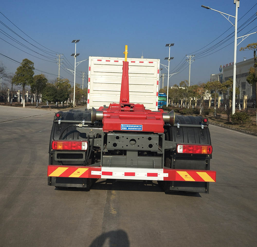 昱曦牌CHN5310ZXXBEV纯电动车厢可卸式垃圾车公告图片