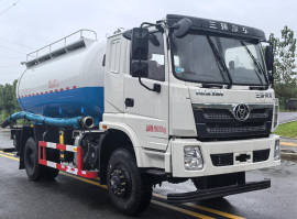 吸污车