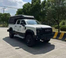 旅居车
