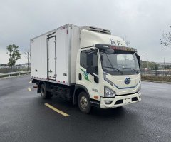 解放牌CA5040XLCP40L3BSEVA84换电式纯电动冷藏车