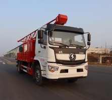 钻机车