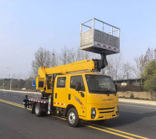 高空作业车
